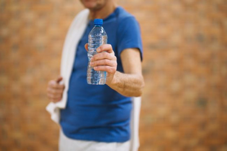 Yayda avtomobildə su saxlamaq  olmaz