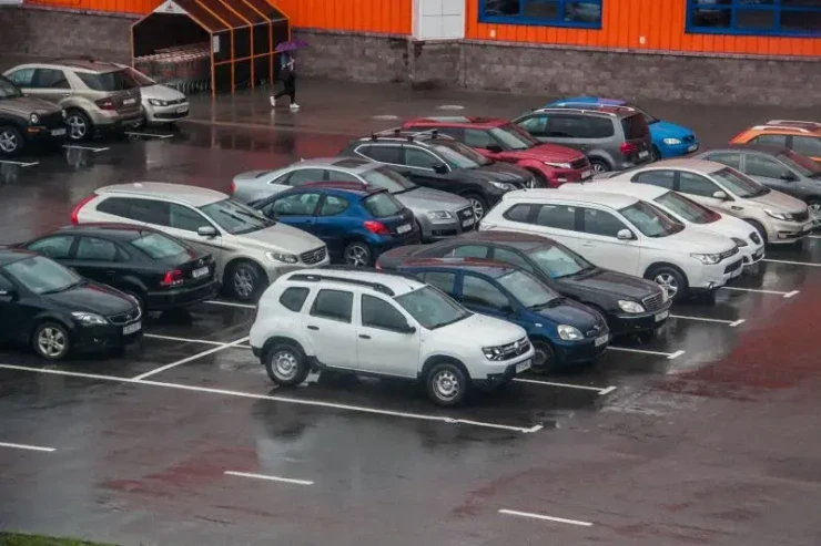 Volkswagenə 58 nəfəri sığışdırdılar - Rekordlar  kitabına düşdü