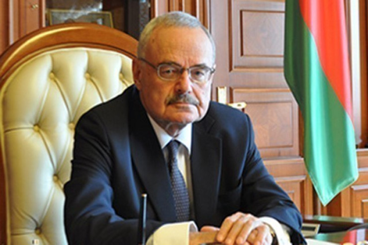 “90 yaşım var, güclə beş addım atıram...” - Artur Rasi-zadə DANIŞDI 