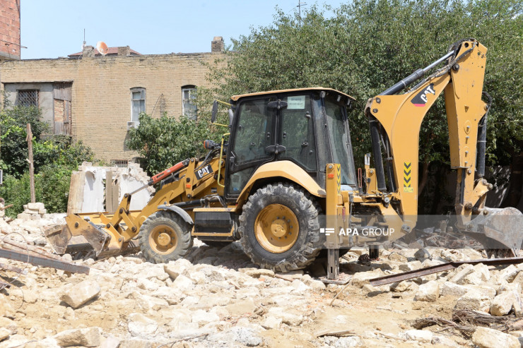 “Sovetski”də yeni Bakı:  Qoca bina sökülmə növbəsini gözləyir - REPORTAJ 