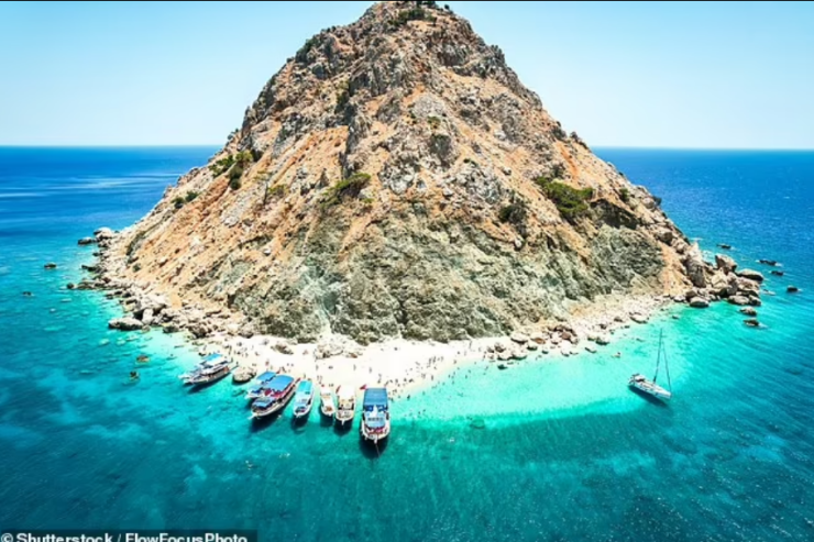 Maldiv adalarında  olduğu kimi: turistlər Türkiyədəki gizli adadan  danışırlar