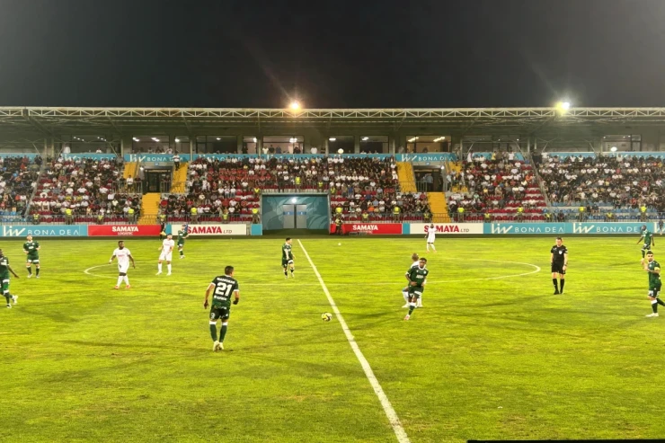 "Araz” evdə böyük hesabla məğlub oldu 