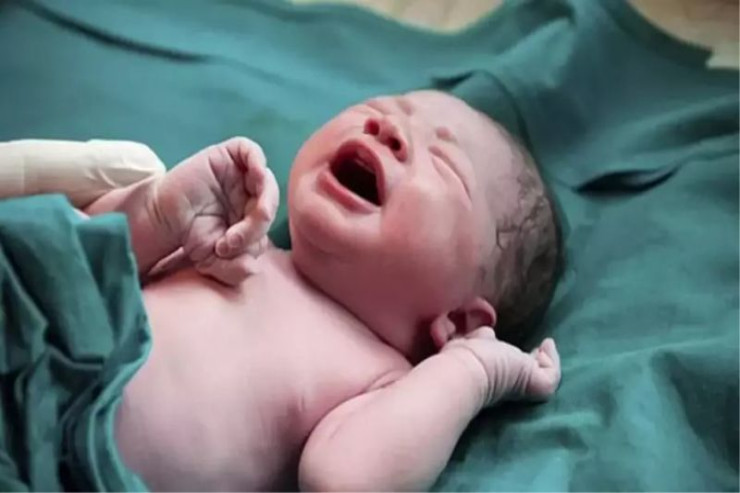 Bu gün doğulan uşaq 25 yaşınadək  metrodan pulsuz istifadə edəcək