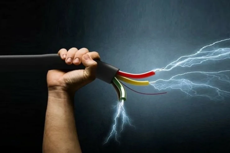 Ağdaşda FACİƏ:  35 yaşlı kişini traktorda "tok"  vurub öldürdü - YENİLƏNİB 