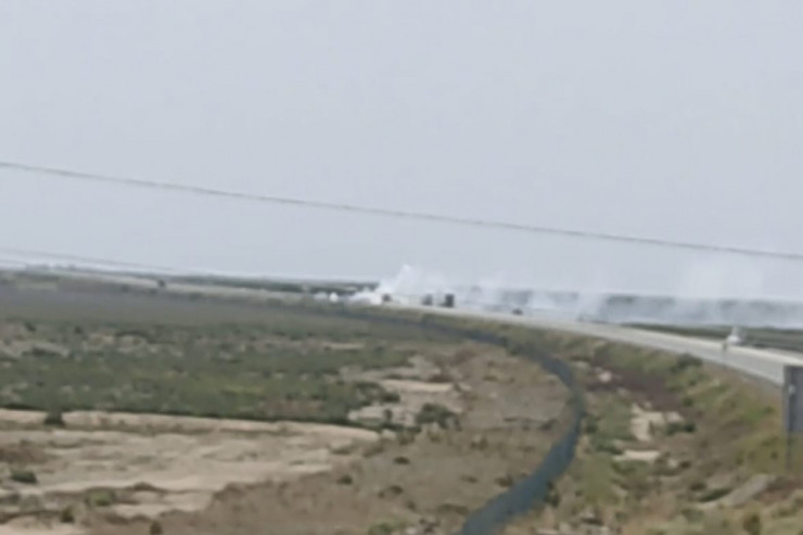 Biləsuvarda yolda maşın yandı, magistral bağlandı  -YENİLƏNİB 