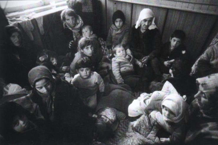 Erməni əsirliyində olan Xocalı sakini: "Uşaqlarımın boğazına bıçaq dirədilər"