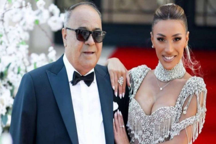 Röya atasını itirdi 