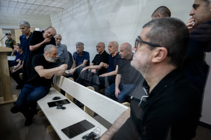 Ermənistan ordusunun hücumları nəticəsində zərər çəkmiş şəxslər məhkəmədə ifadə verdi