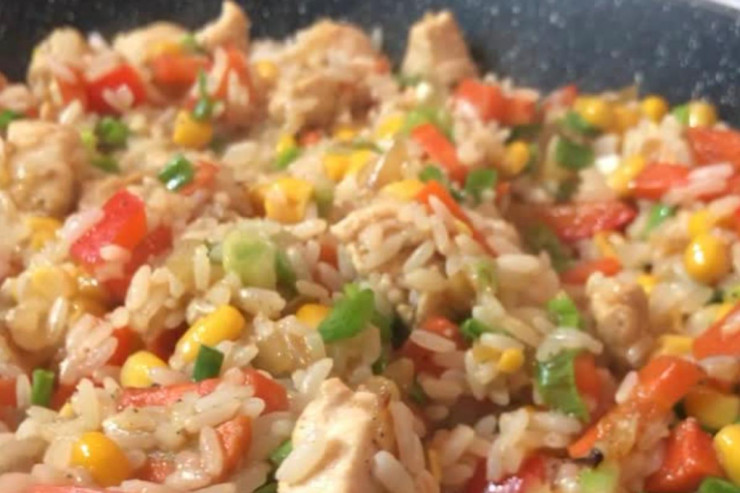 Toyuq və tərəvəzli düyü - möhtəşəm pəhriz naharı 