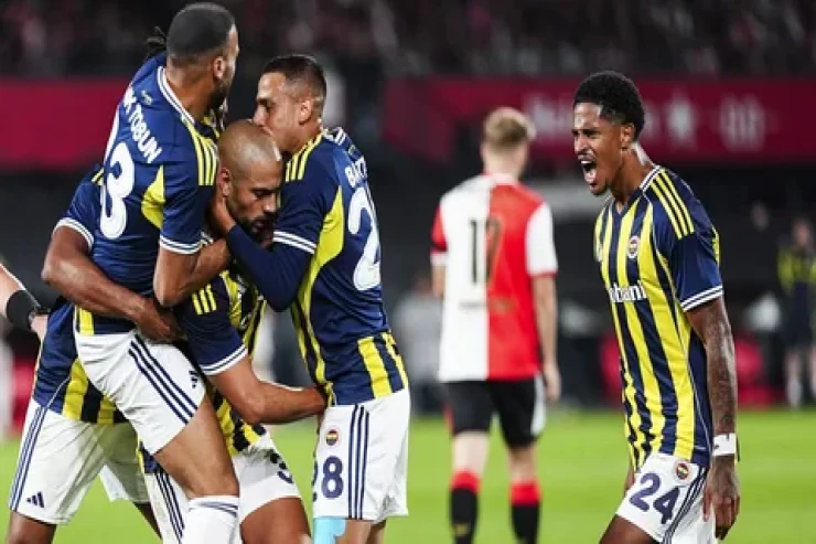 “Fənərbaxça” "play-off"  mərhələsinə yüksəldi