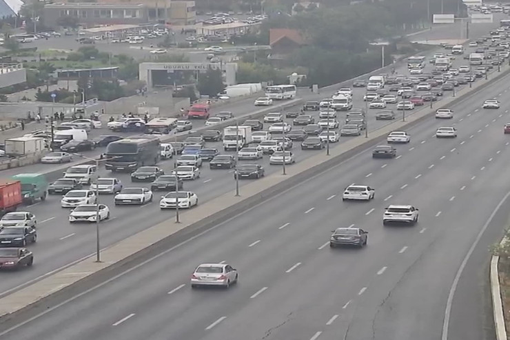 Bakıda bu yollarda sıxlıq var - SİYAHI 