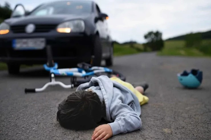 Lənkəranda uşağı maşın vurdu 