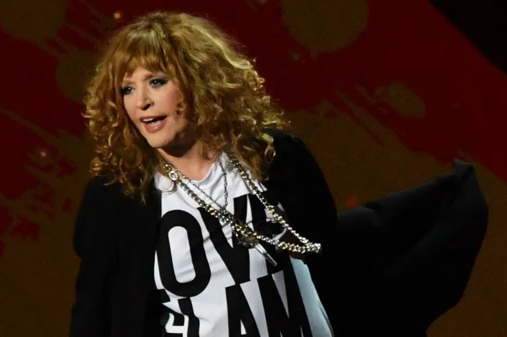 Alla Puqaçova Rusiya vətəndaşlığından imtina etdi 