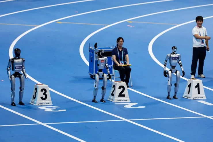 Dünyanın ilk “Robot Olimpiadası” başladı - VİDEO 