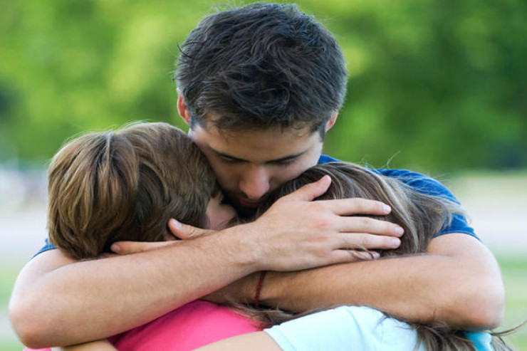 Uşaqla dost olmaq olar? - Yalnız bu şərtlə  