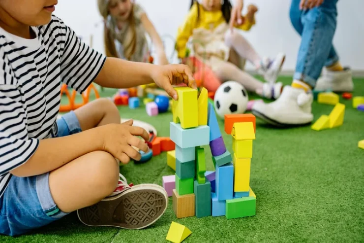 Uşaqlar  inamlı danışan   insanlara daha çox güvənirlər 