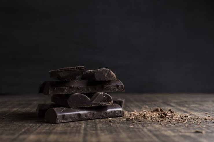 Keyfiyyətli tünd şokoladı necə seçmək olar - Dietoloq izah etdi 