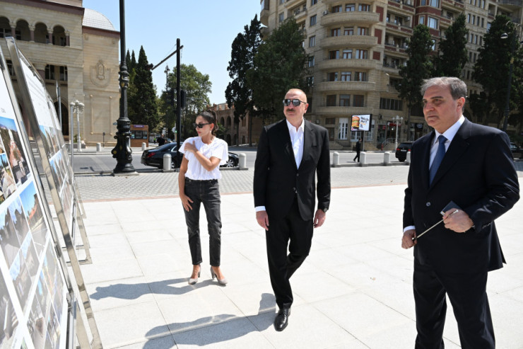 Prezident və xanımı Gəncədə  - YENİLƏNİB 