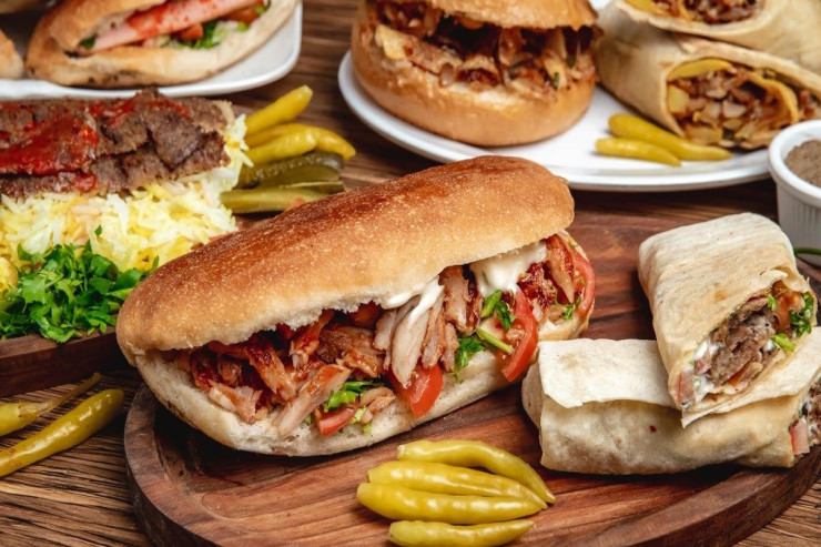 Dönər hansı halda təhlükəli ola bilər? -VİDEO 