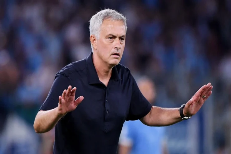 Mourinyo onun dahi məşqçi  olmasına kömək edən futbolçunun adını  çəkdi