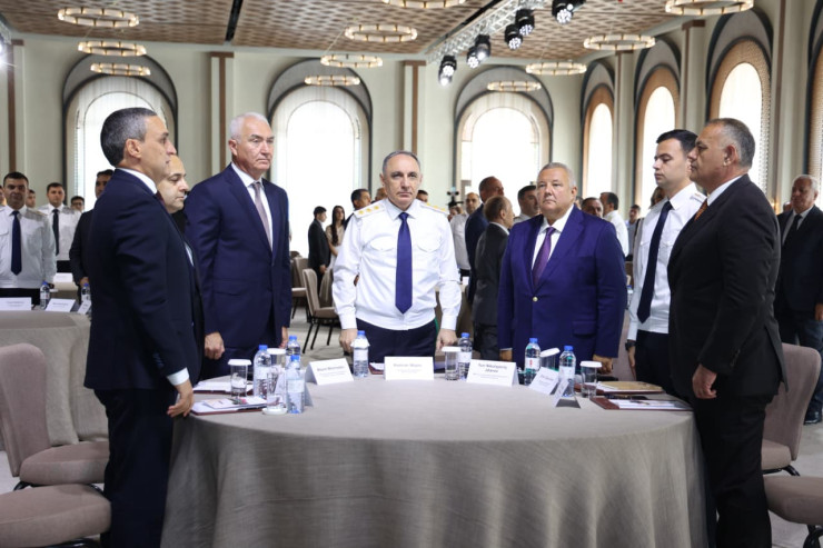 Baş Prokurorluq Laçında konfrans  keçirir