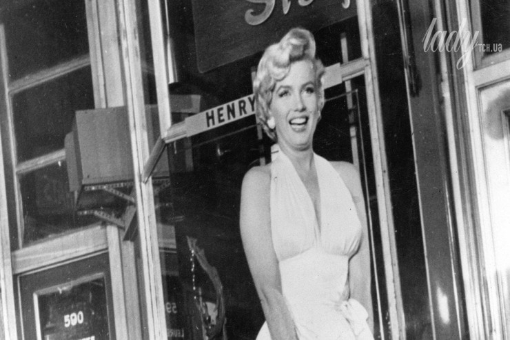 Dünyanın ən bahalı üç paltarı  - Onları kimlər geyinib?