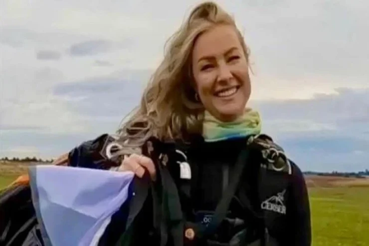 DƏHŞƏT : Sevgilisindən ayrılan gənc qız bilərəkdən paraşütünü açmadı 