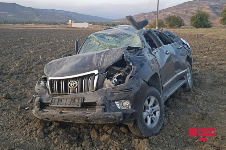 Ağstafada "Prado" aşdı, ölən var 