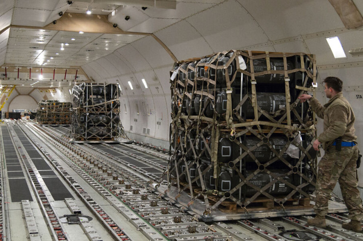 ABŞ Kiyevə 3350 ədəd uzaqmənzilli raket  satmağa razılıq verdi