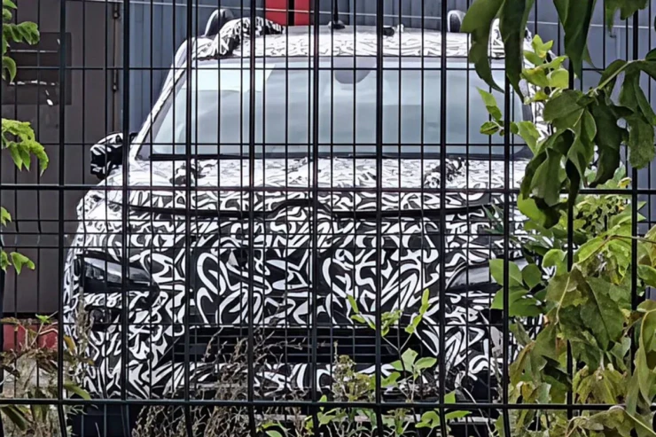 Yeni “Moskviç” modelinin İLK FOTOSU 