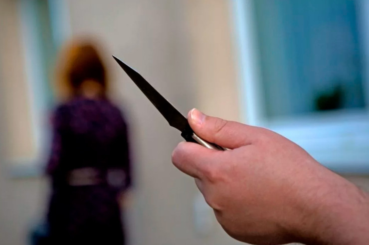 67 yaşlı arvadını 14 yerindən bıçaqlayıb  öldürdü