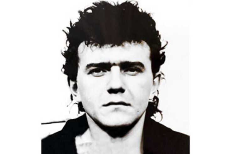 Əfsanəvi "qanuni oğru"nun məzarı tapıldı 