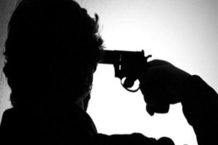 Atış poliqonunda özünü öldürdü 