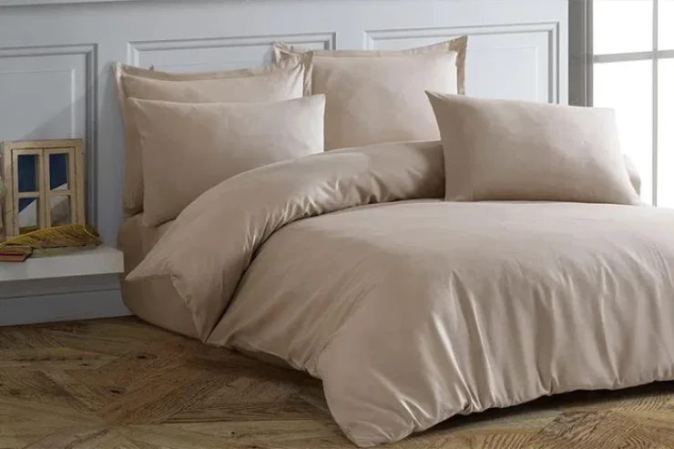 Yataq otağından bu 3 əşyanı təcili atın 