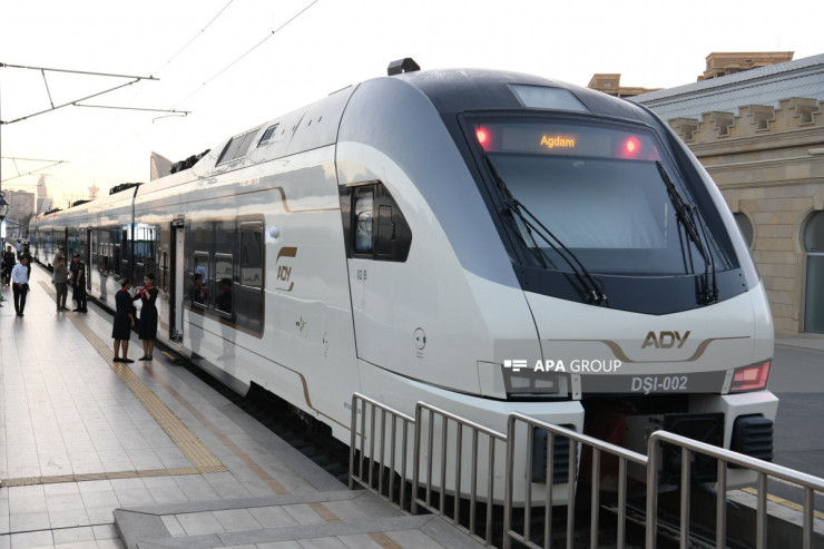 Bakıdan Ağdama yola düşən ilk sərnişin qatarı mənzil başına çatdı  - VİDEO 