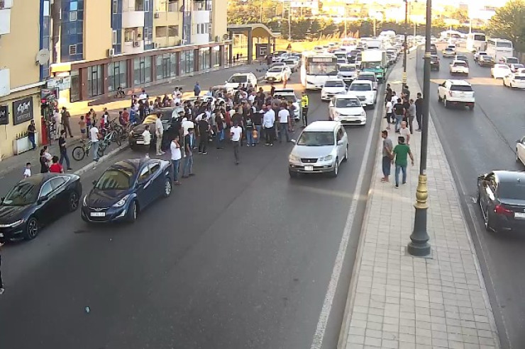 Bakıda maşın piyadanı vurdu 