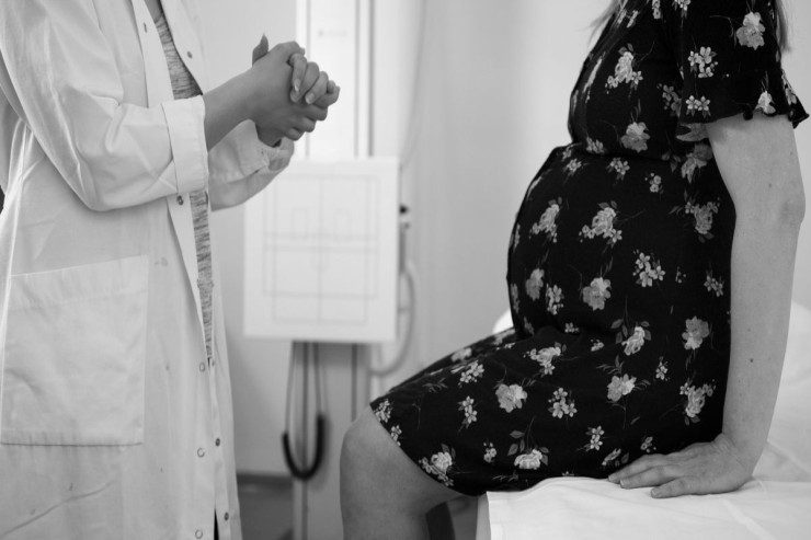 Döl   qadının bətnində yox qaraciyərində   yarandı - Ən nadir hal