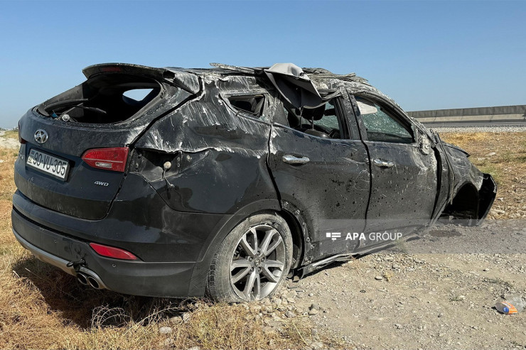 Ucarda maşın aşdı, ölənlər var - YENİLƏNİB 