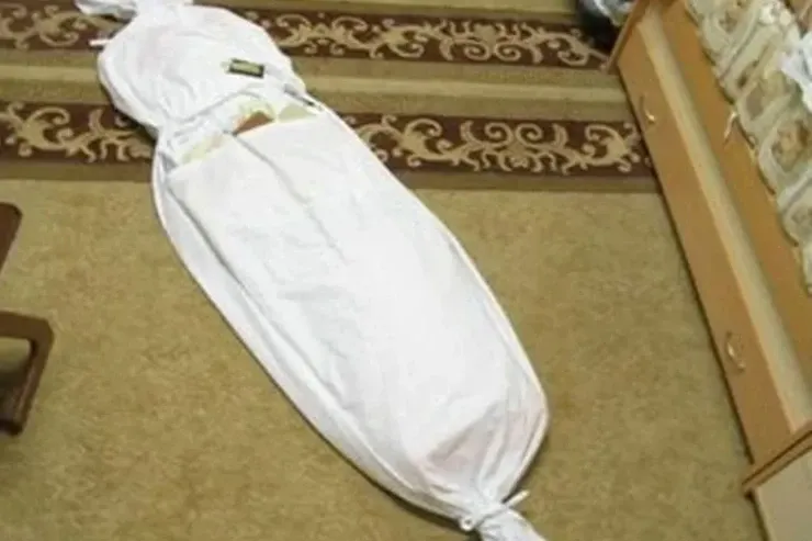 Bakıda evdən meyit  tapıldı