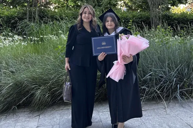 Yanğında həlak olan Könül Vəlibəylinin qızı komadan ayıldı 