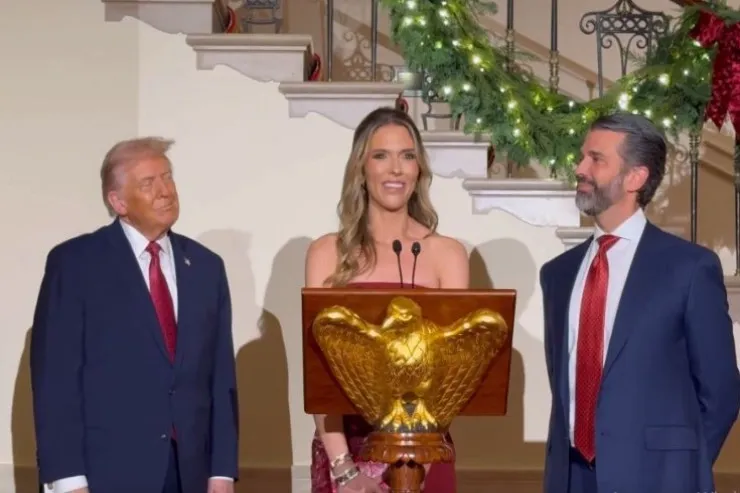 Trampın oğlu nişanlandı  - VİDEO 