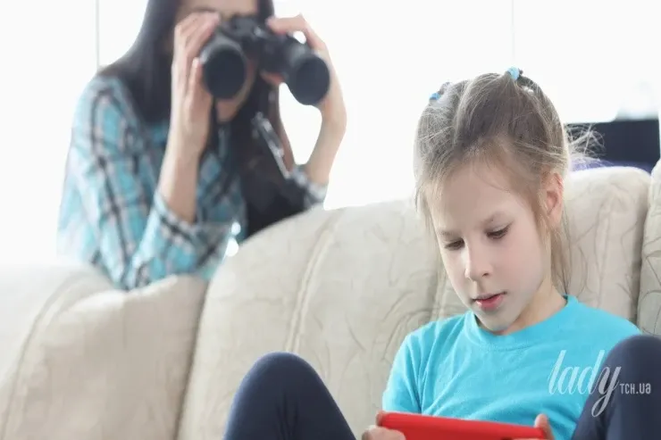 Uşaqlara müstəqillik verin:   daimi nəzarət yeniyetmələrə niyə zərər verir 