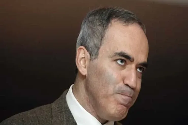 Harri Kasparov həbs olundu 