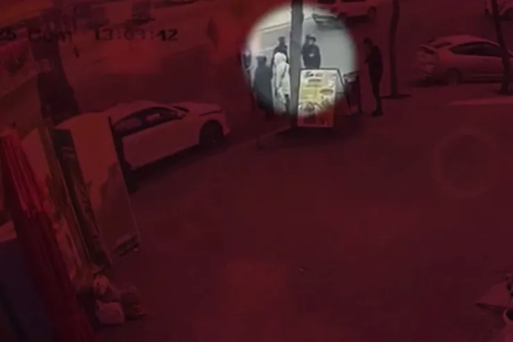 Avtobus sürücüsünün telefonunu götürüb qaçan sərnişin tutuldu - HADİSƏ ANI 