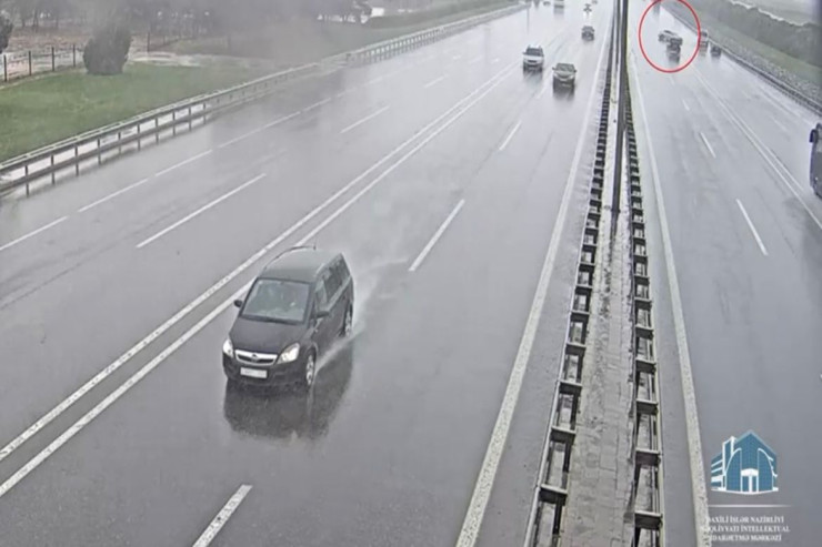 Yağışlı havada baş verən qəzanın ANBAAN VİDEOSU 