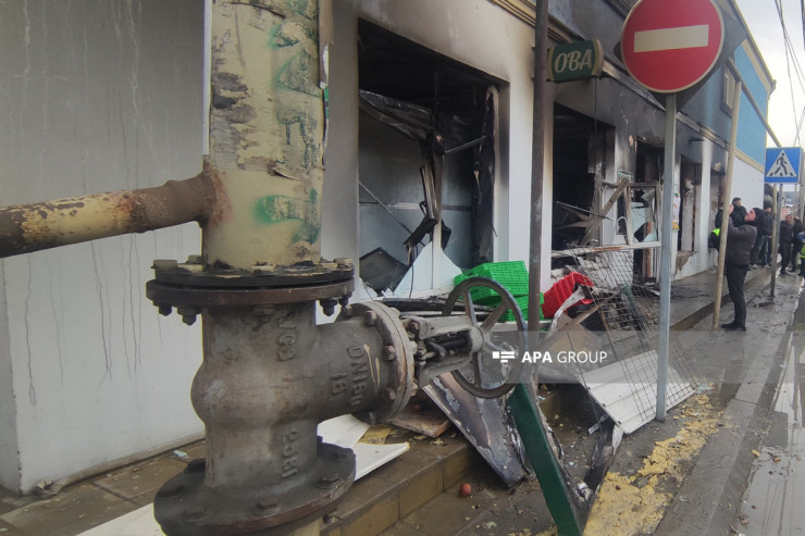 Bakıda "OBA" marketdə yanğın zamanı yaralananların kimliyi bilindi - YENİLƏNİB 