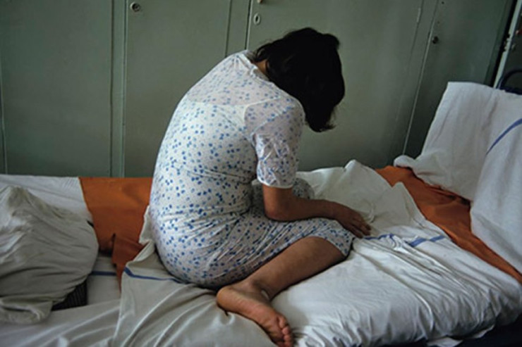 Oğul  anasını   zorladı