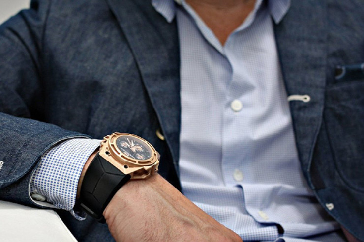 "Qazprom" rəhbərinin bahalı saat kolleksiyası necə talan edildi? - ŞOK TƏFƏRRÜATLAR 