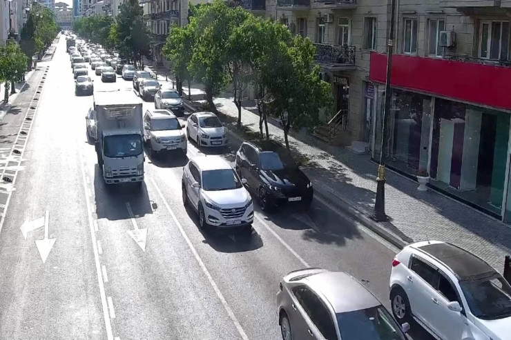 Bakıda bu yollarda sıxlıq var - SİYAHI 