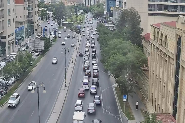 Bakıda bu yollarda sıxlıq var - SİYAHI 